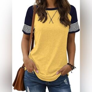 NWT: Adibosy Women’s Short Sleeve Top